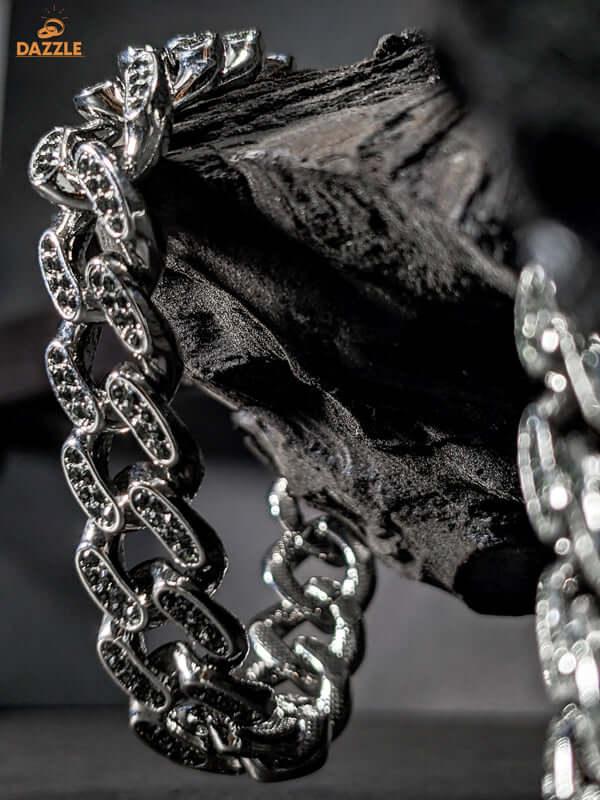 ChainsHouse Stainless Steel Cuban Link Bracelet - Dazzle