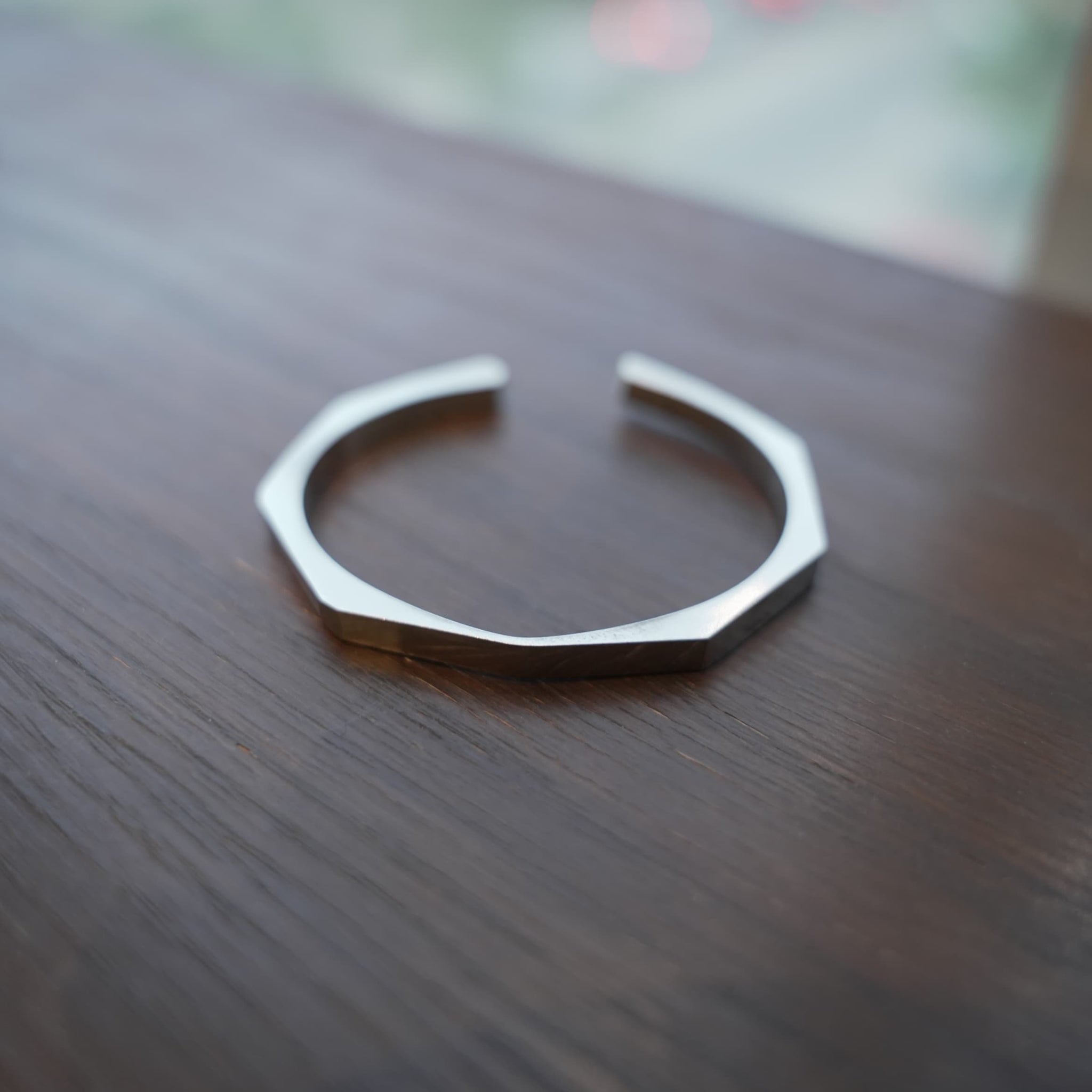 Minimalist men's bracelet